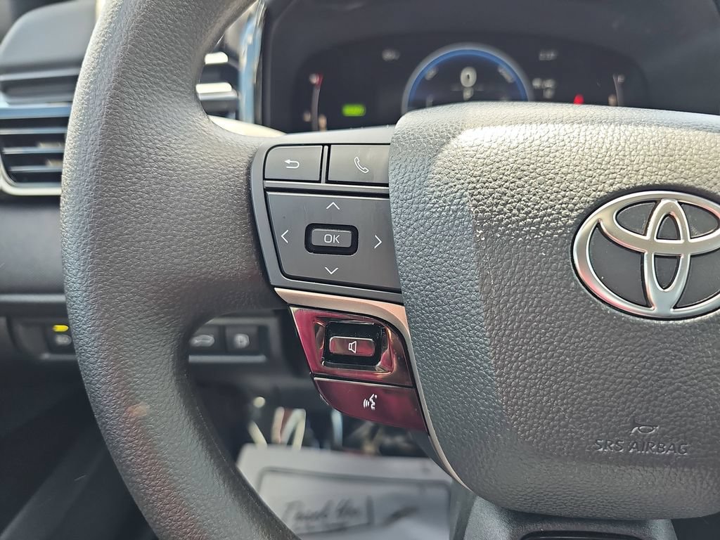 Used 2026 Toyota Camry LE FWD image 22