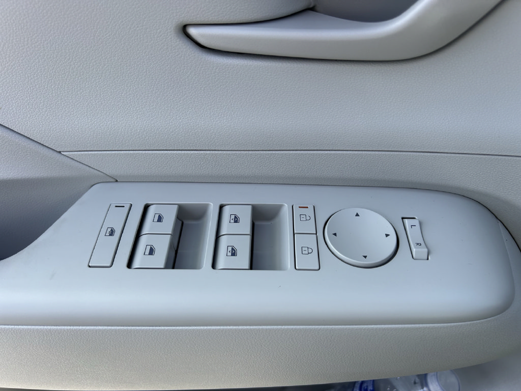 New 2027 Hyundai Kona SEL Sport FWD image 22