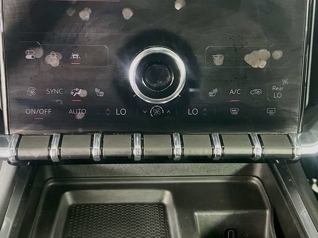 Used 2024 GMC Acadia Elevation FWD image 23