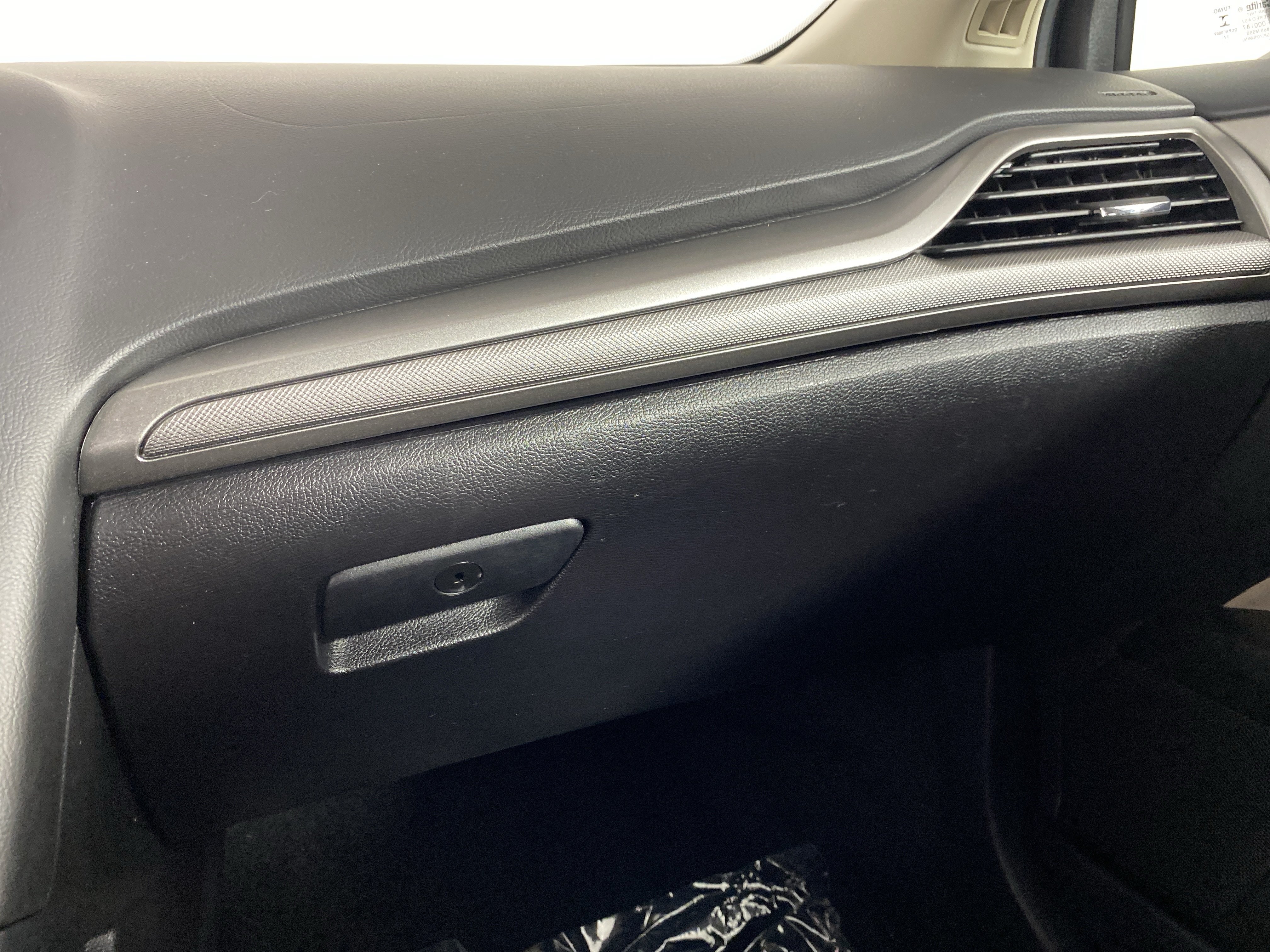 Used 2018 Ford Fusion S FWD image 29