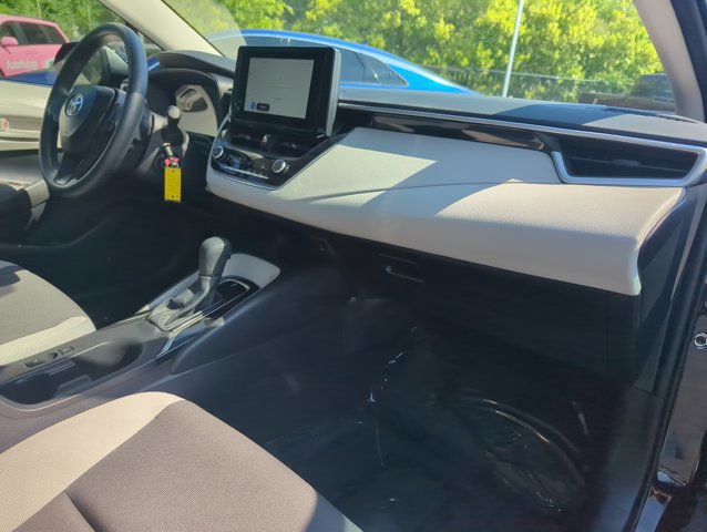 Used 2026 Toyota Corolla LE FWD image 24