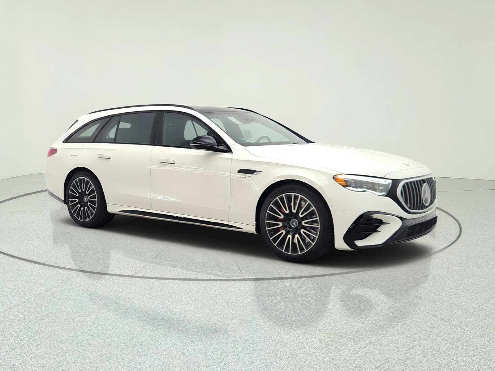 New 2026 Mercedes-Benz E 53 AMG e 4MATIC Wagon image 3