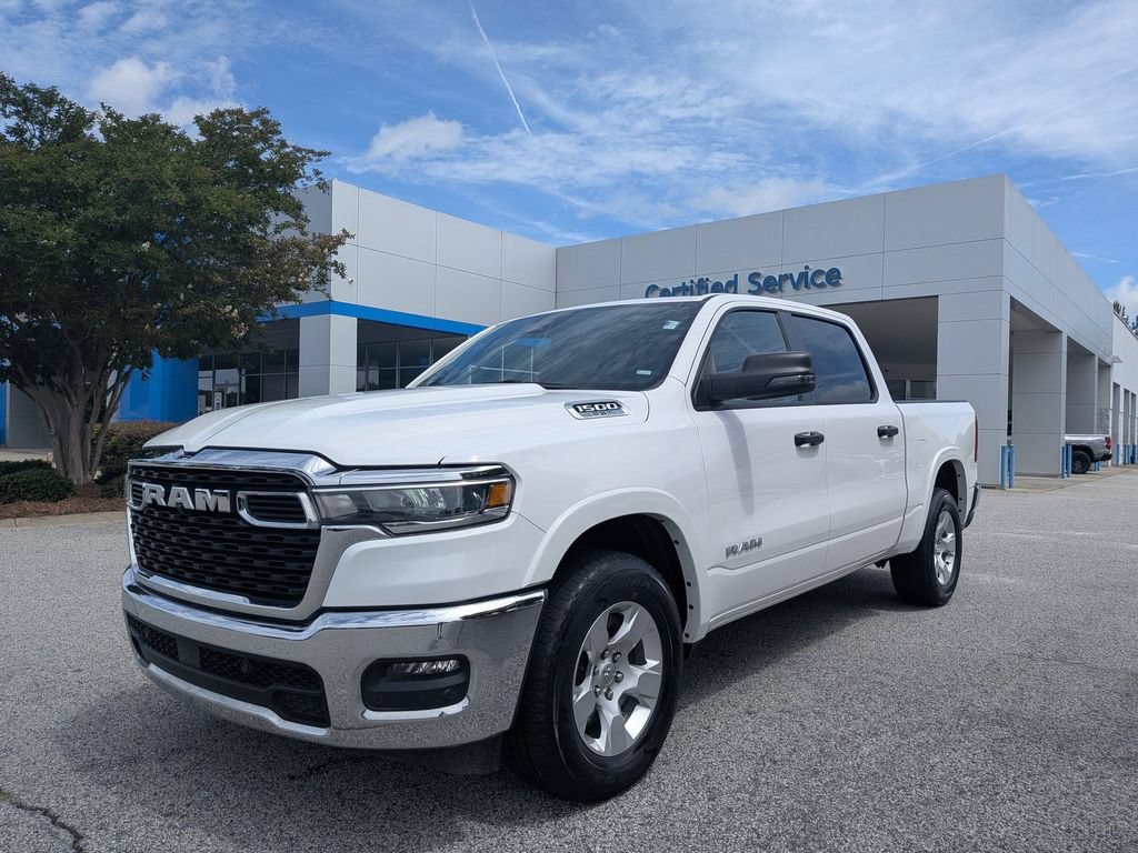 Used 2025 RAM 1500 Big Horn AWD/4WD image 4