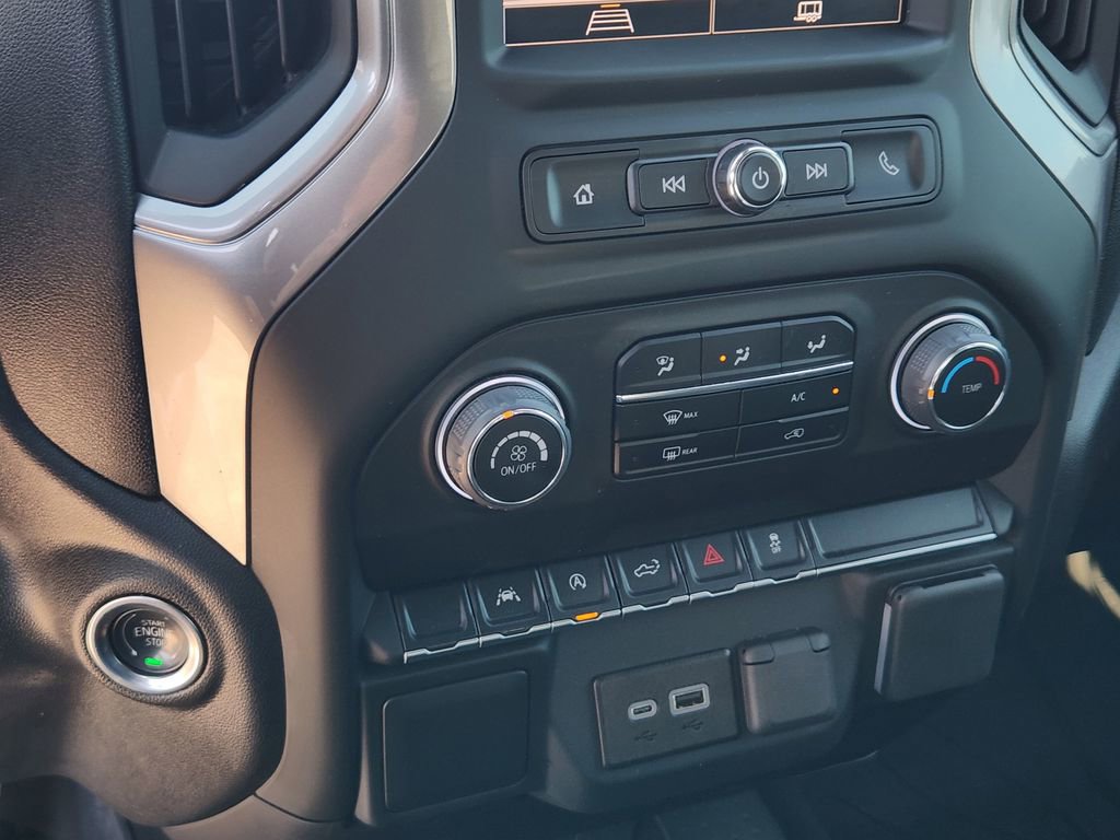 Used 2025 Chevrolet Silverado 1500 Custom w/ LPO, Dark Essentials Package image 25