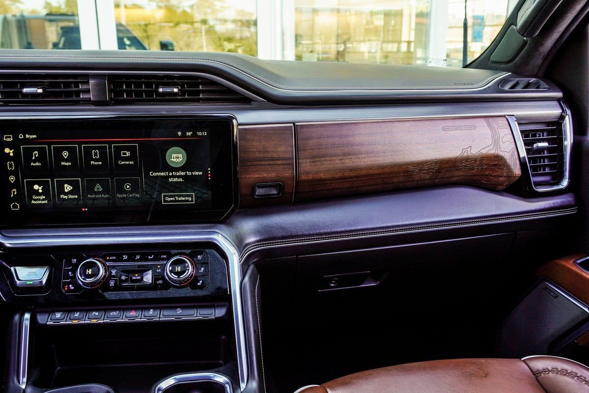 Used 2024 GMC Sierra 2500 Denali Ultimate image 17