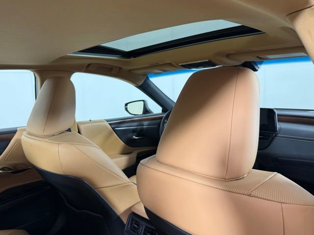 Certified 2025 Lexus ES 300h 300h w/ Premium Package image 30