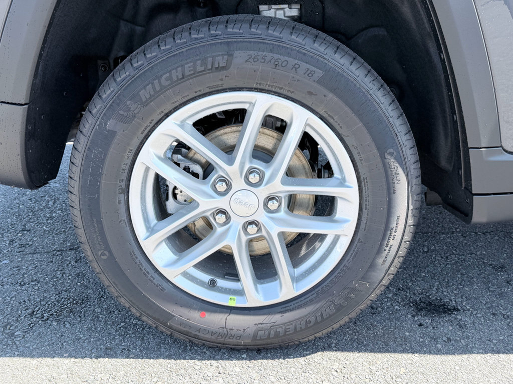 New 2026 Jeep Grand Cherokee Laredo X RWD image 37