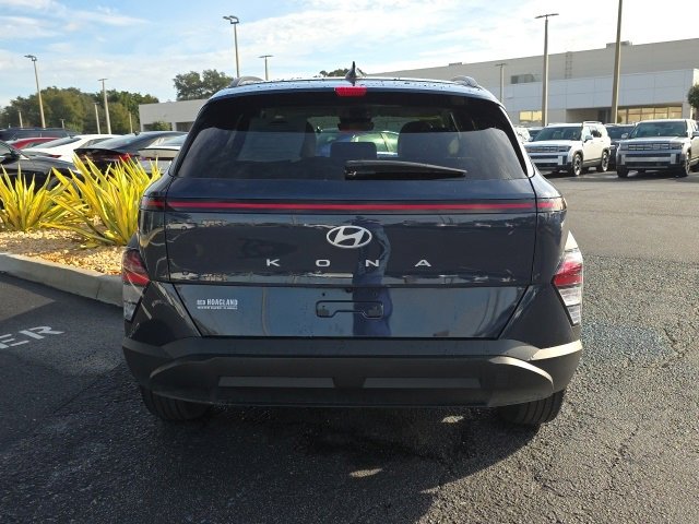 Certified 2024 Hyundai Kona SEL w/ Convenience Package image 21