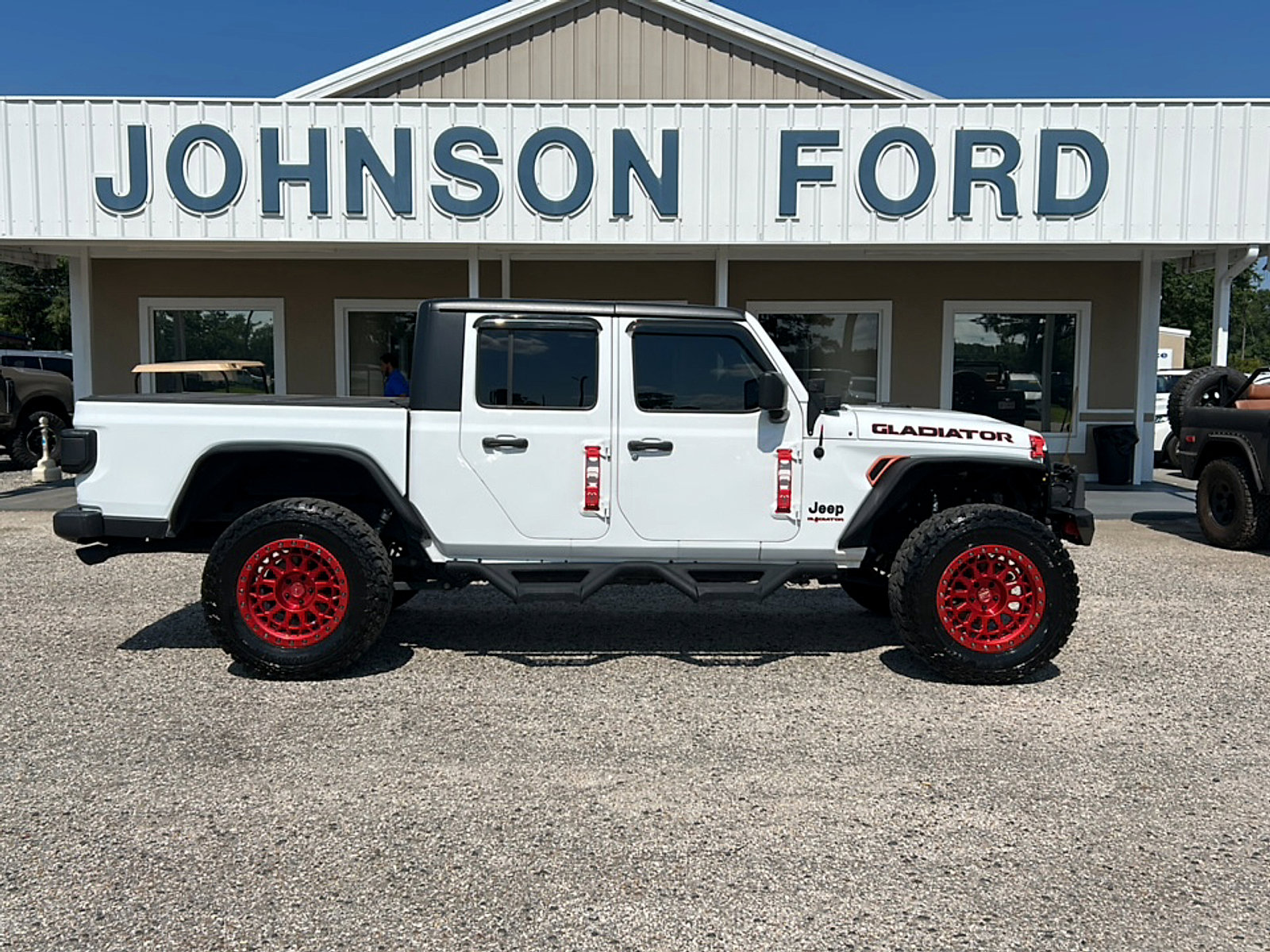 Used 2020 Jeep Gladiator Sport w/ Quick Order Package 24S AWD/4WD image 1