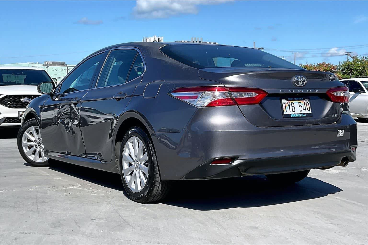 Used 2020 Toyota Camry LE FWD image 4