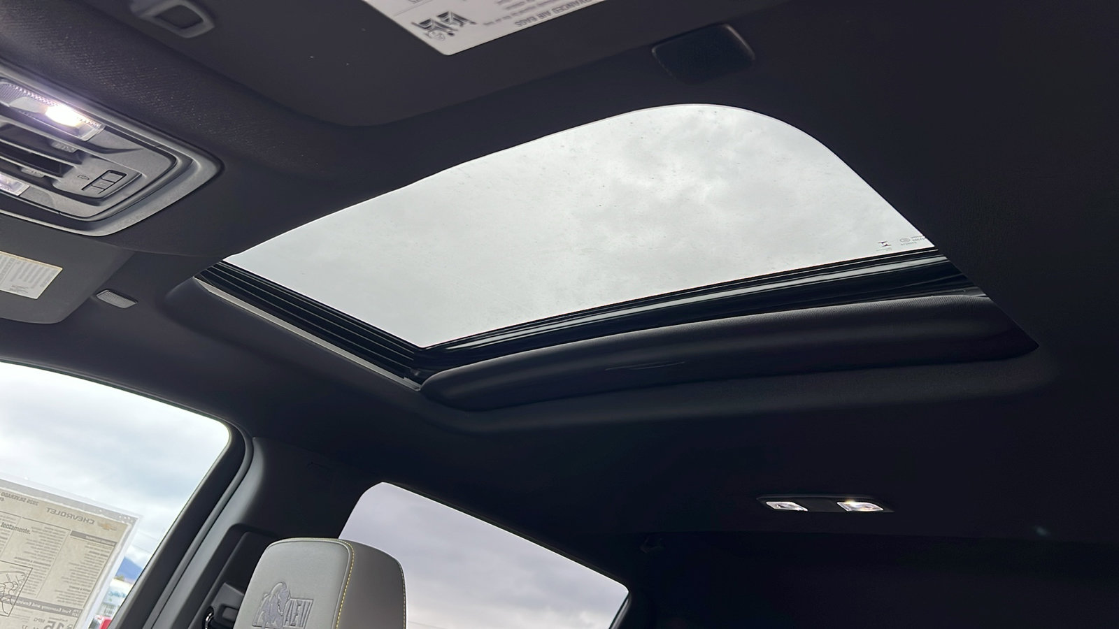 New 2026 Chevrolet Silverado 1500 ZR2 image 33