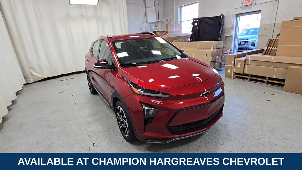 Certified 2023 Chevrolet Bolt EUV Premier FWD image 2