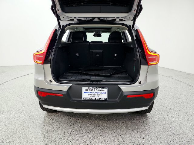 Certified 2023 Volvo XC40 B5 Plus w/ Protection Package Premier AWD/4WD image 19