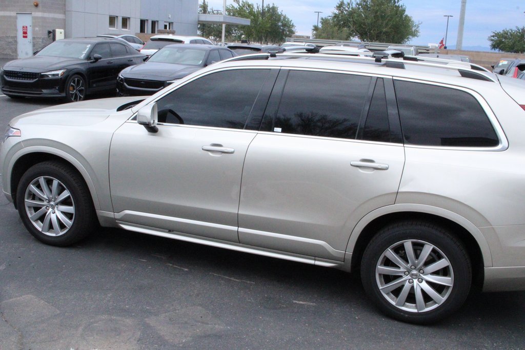 Used 2016 Volvo XC90 T5 Momentum image 2