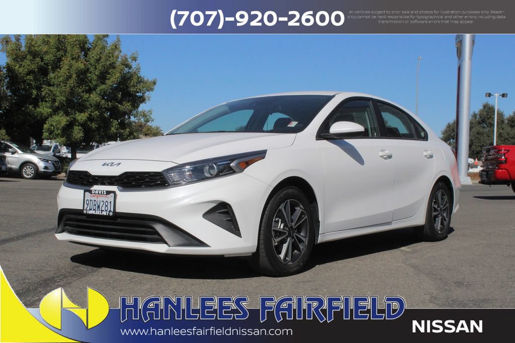 Used 2023 Kia Forte LXS FWD image 3