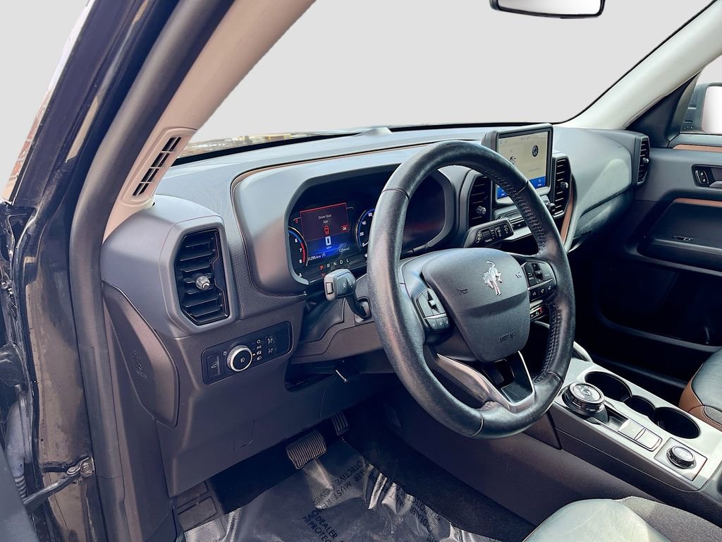 Used 2023 Ford Bronco Sport Outer Banks image 9