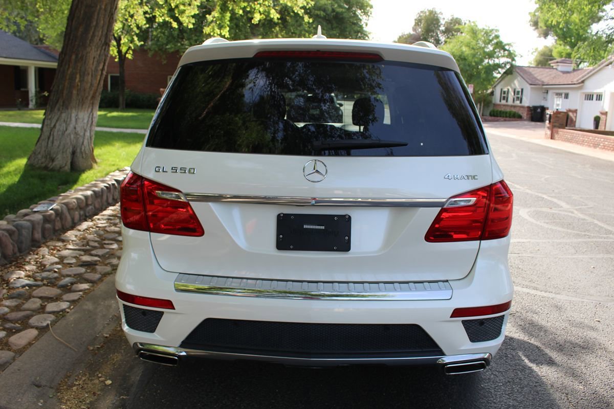 Used 2015 Mercedes-Benz GL 550 4MATIC image 56