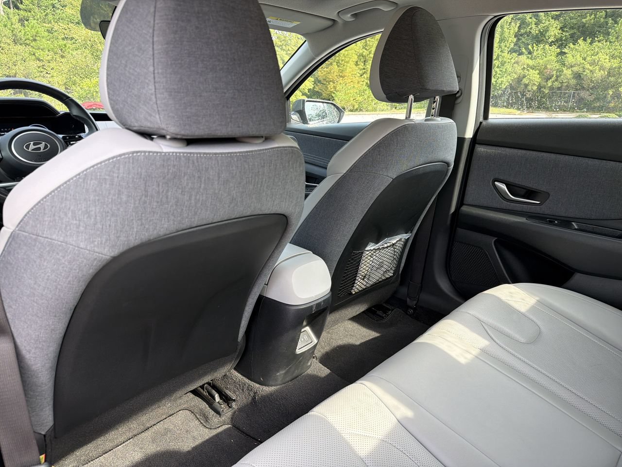 Used 2025 Hyundai Elantra Limited FWD image 20