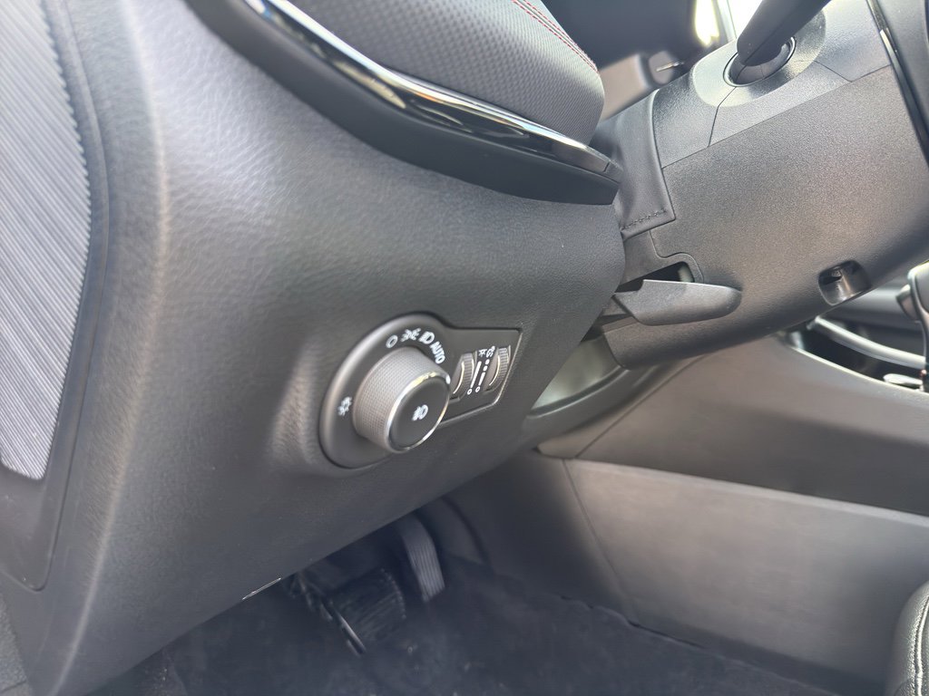 New 2025 Jeep Compass Trailhawk w/ Trailhawk Elite Group image 13