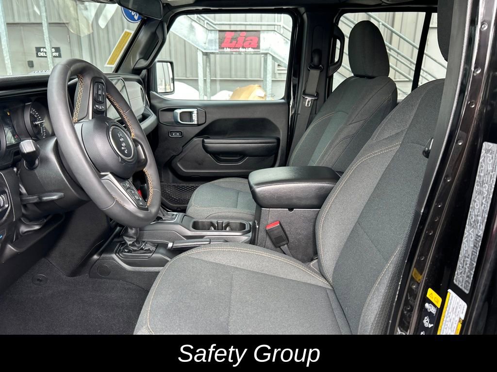 Used 2024 Jeep Wrangler Unlimited w/ Convenience Group image 15