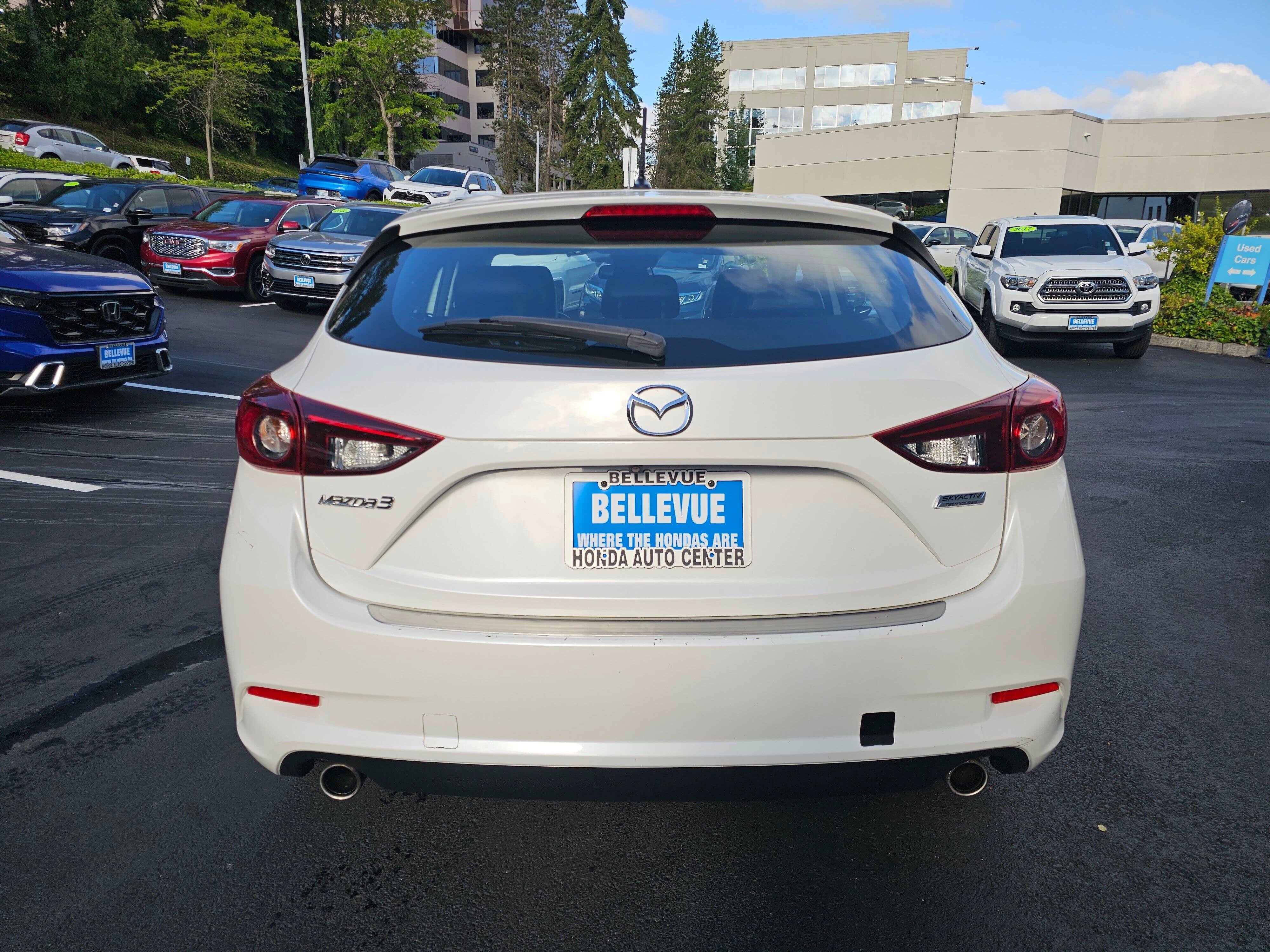 Used 2017 MAZDA MAZDA3 Touring FWD image 6