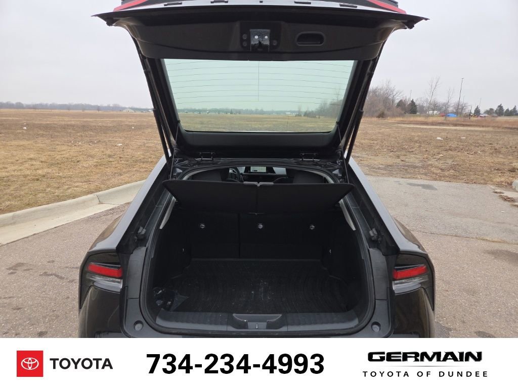 Used 2025 Toyota Prius LE image 22
