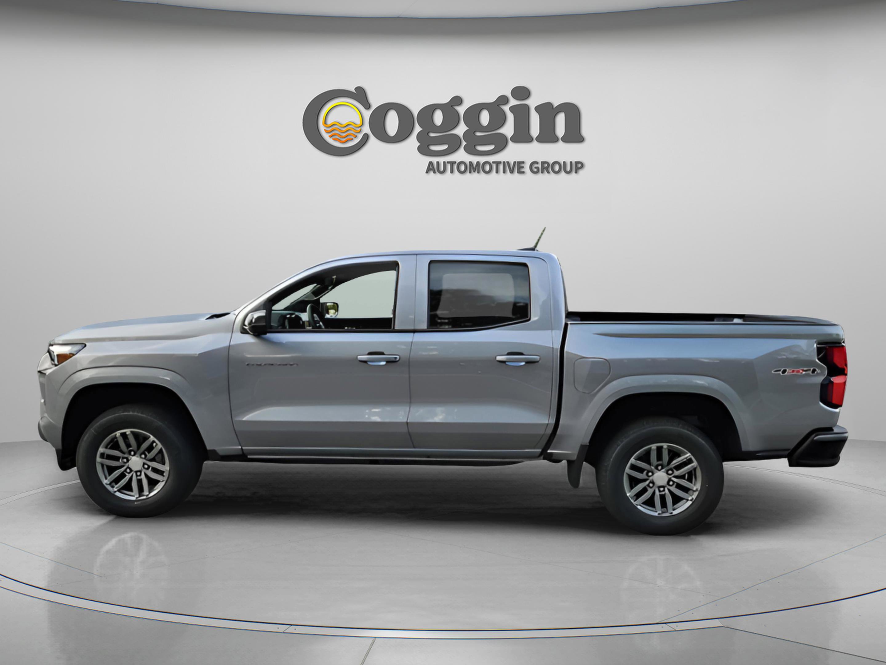 New 2026 Chevrolet Colorado LT w/ LT Convenience Package AWD/4WD image 3