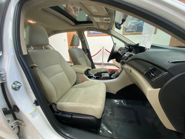 Used 2015 Honda Accord EX image 12