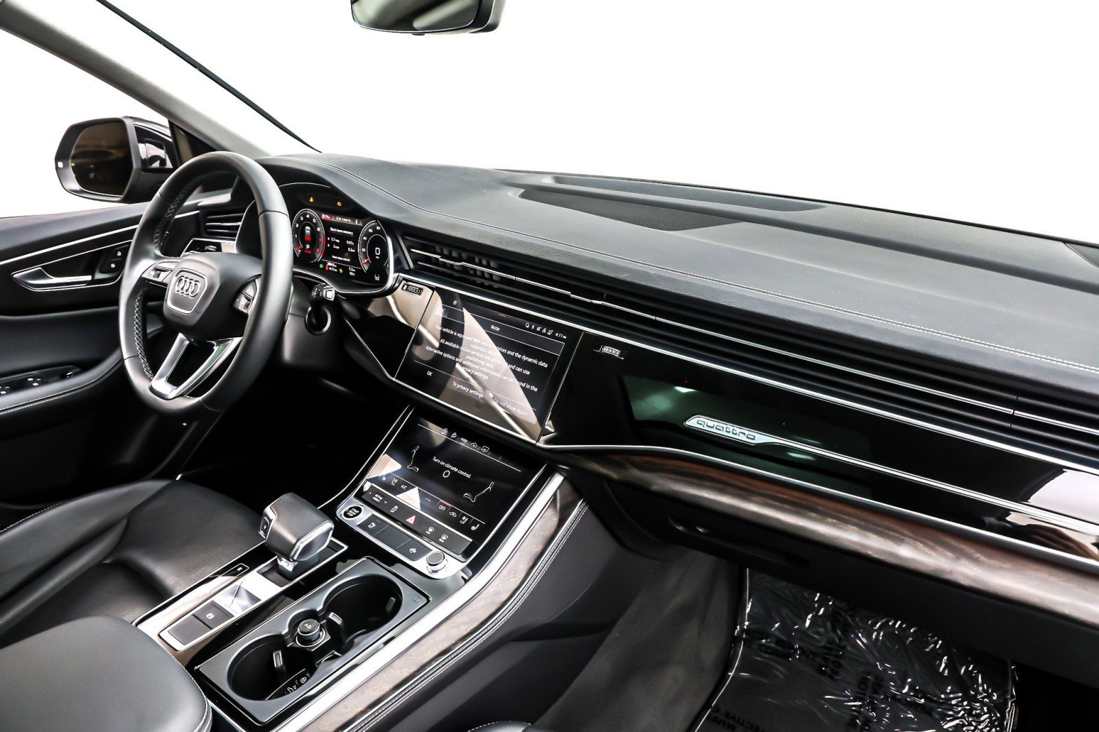 Used 2023 Audi Q8 Premium Plus w/ Premium Plus Package image 17