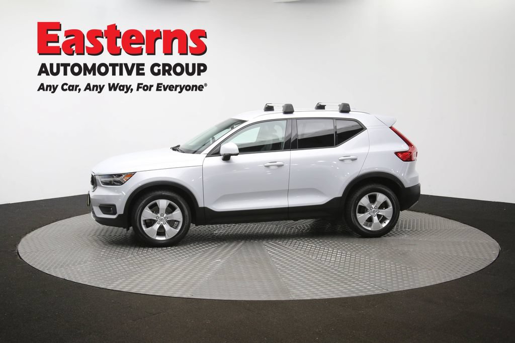 Used 2021 Volvo XC40 T4 Momentum FWD image 57
