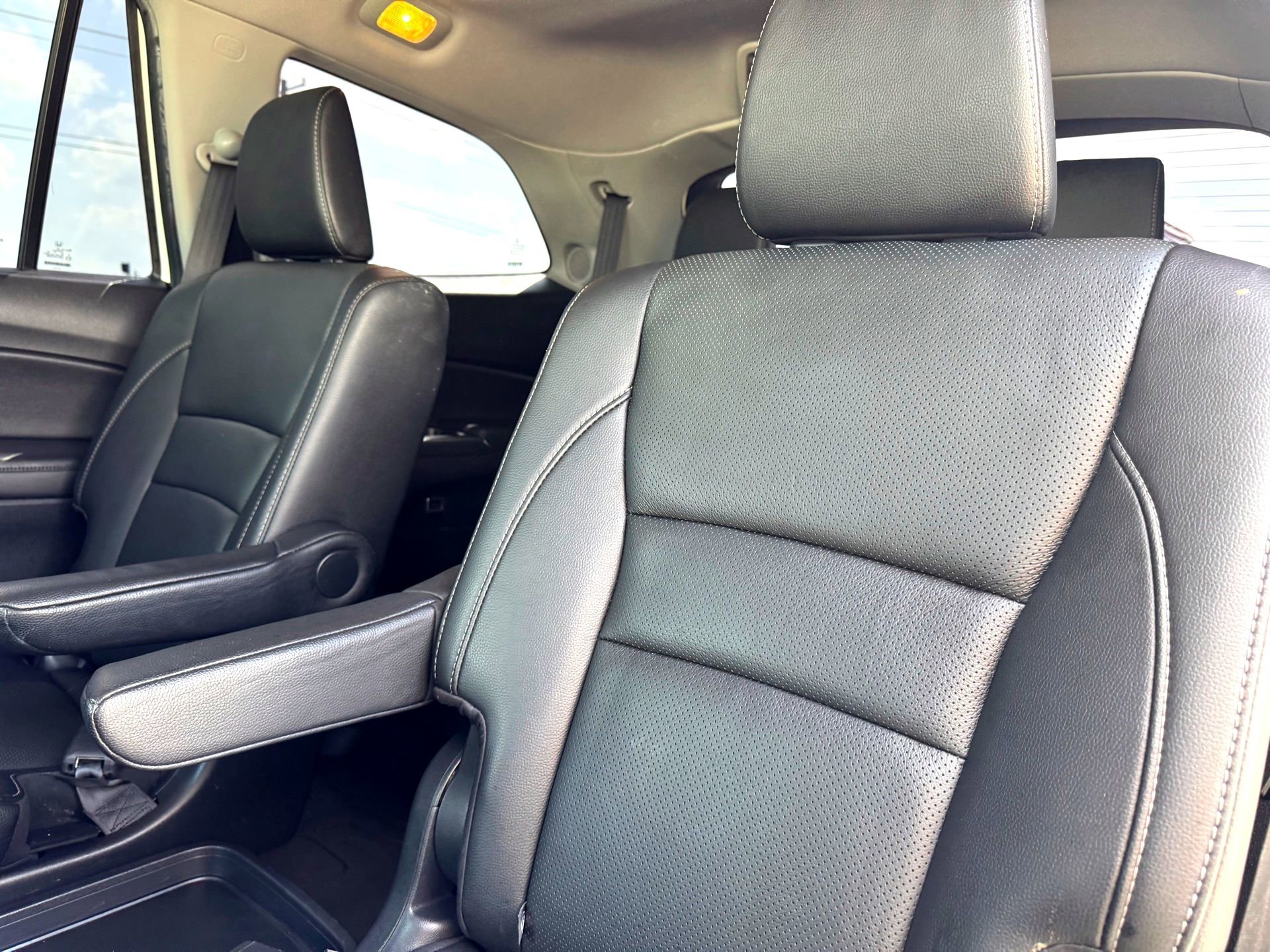 Used 2019 Honda Pilot Elite image 19