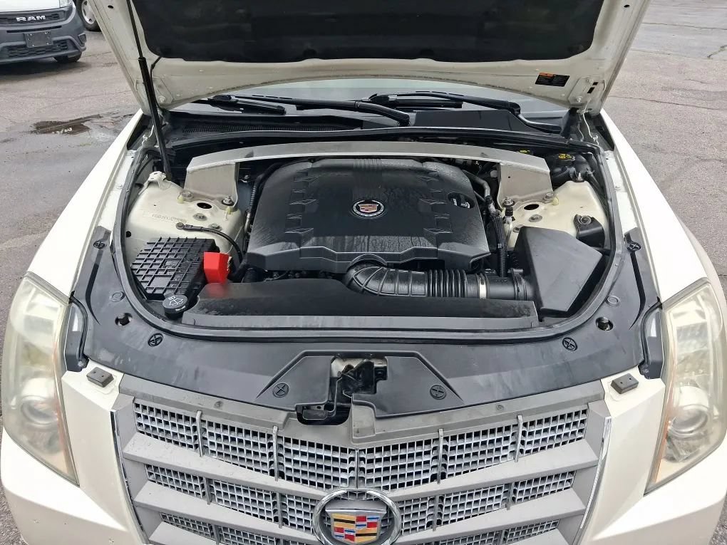 Used 2010 Cadillac CTS Performance w/ Performance Luxury Package RWD image 9