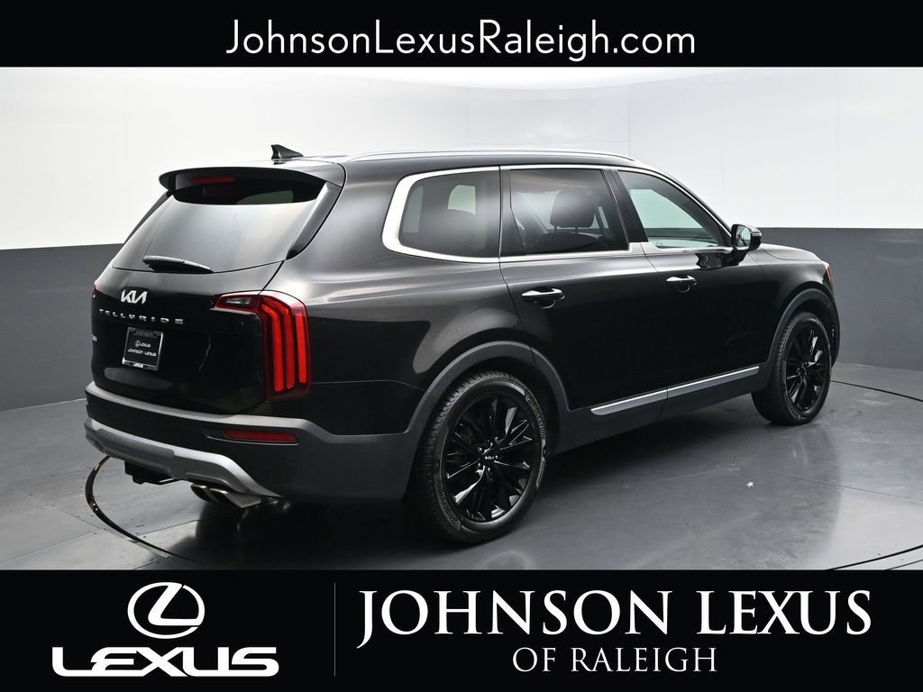 Used 2022 Kia Telluride SX w/ Towing Package FWD image 9