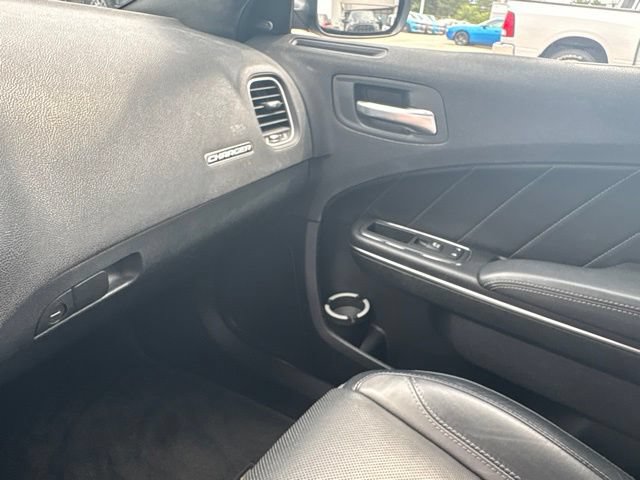 Used 2017 Dodge Charger R/T w/ Plus Group RWD image 26