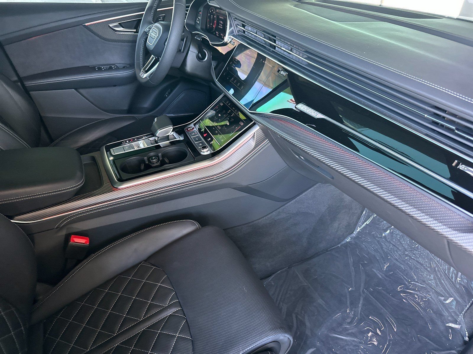 Used 2024 Audi SQ8 Prestige AWD/4WD image 16
