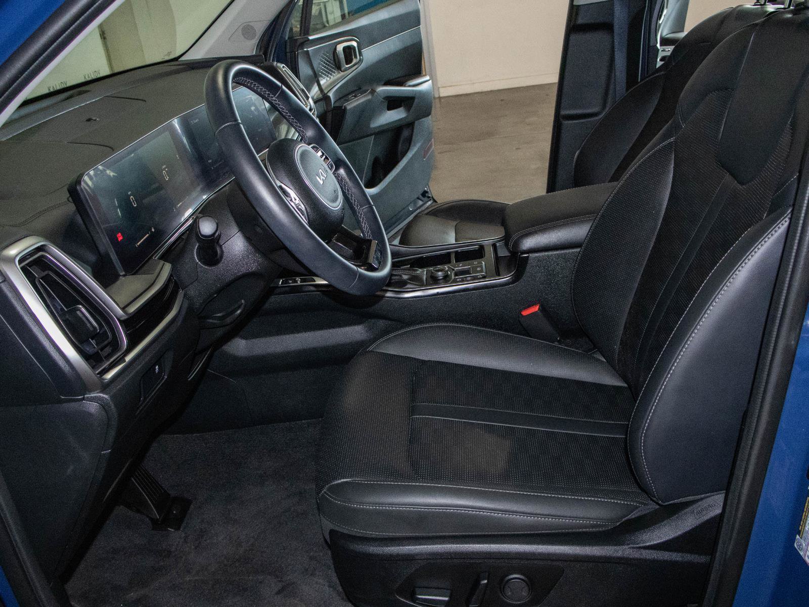 New 2025 Kia Sorento S w/ Panoramic Sunroof Package AWD/4WD image 8