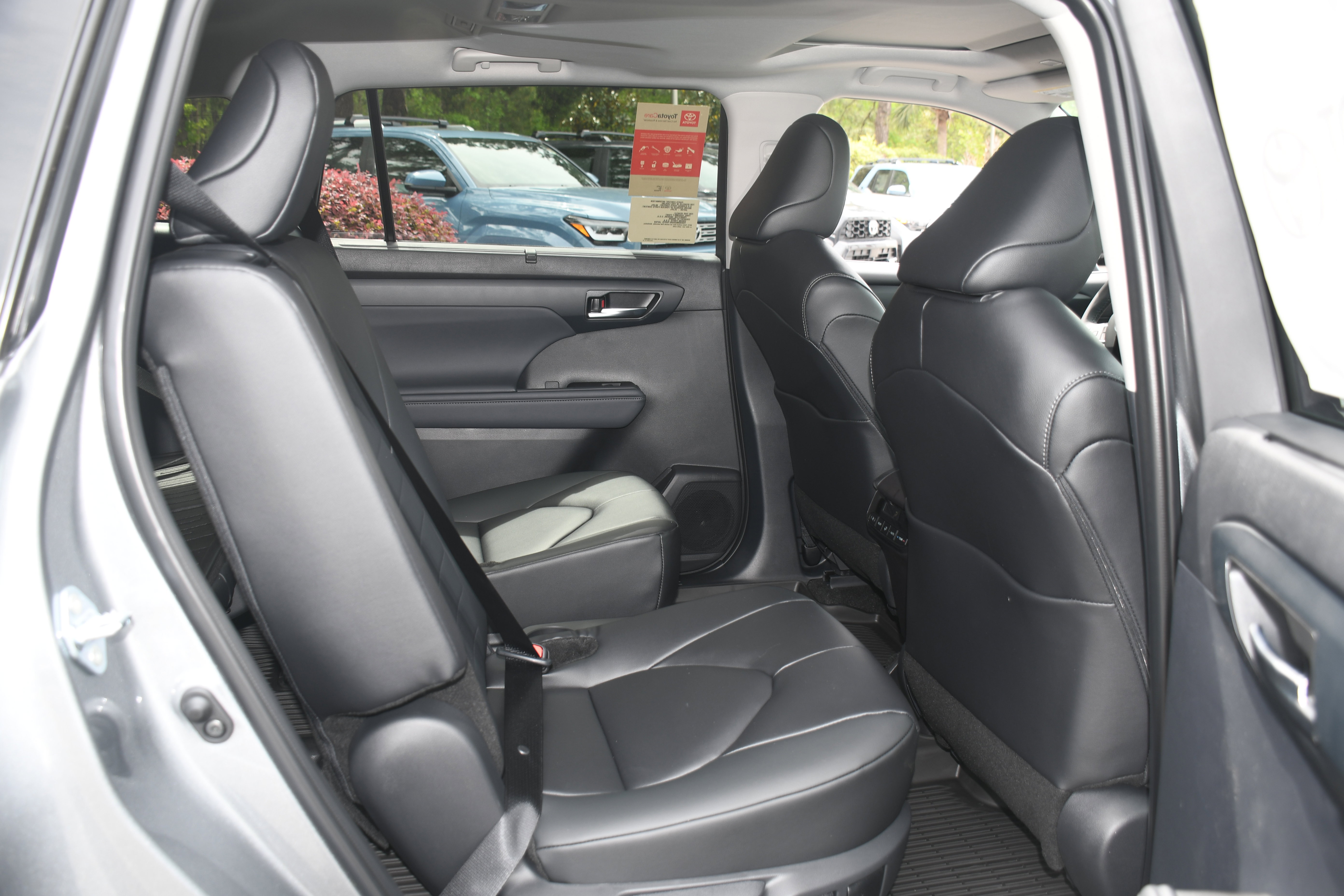 New 2026 Toyota Highlander XLE AWD/4WD image 10