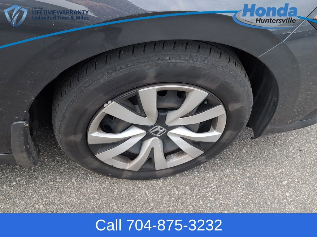 Used 2023 Honda Civic LX image 9