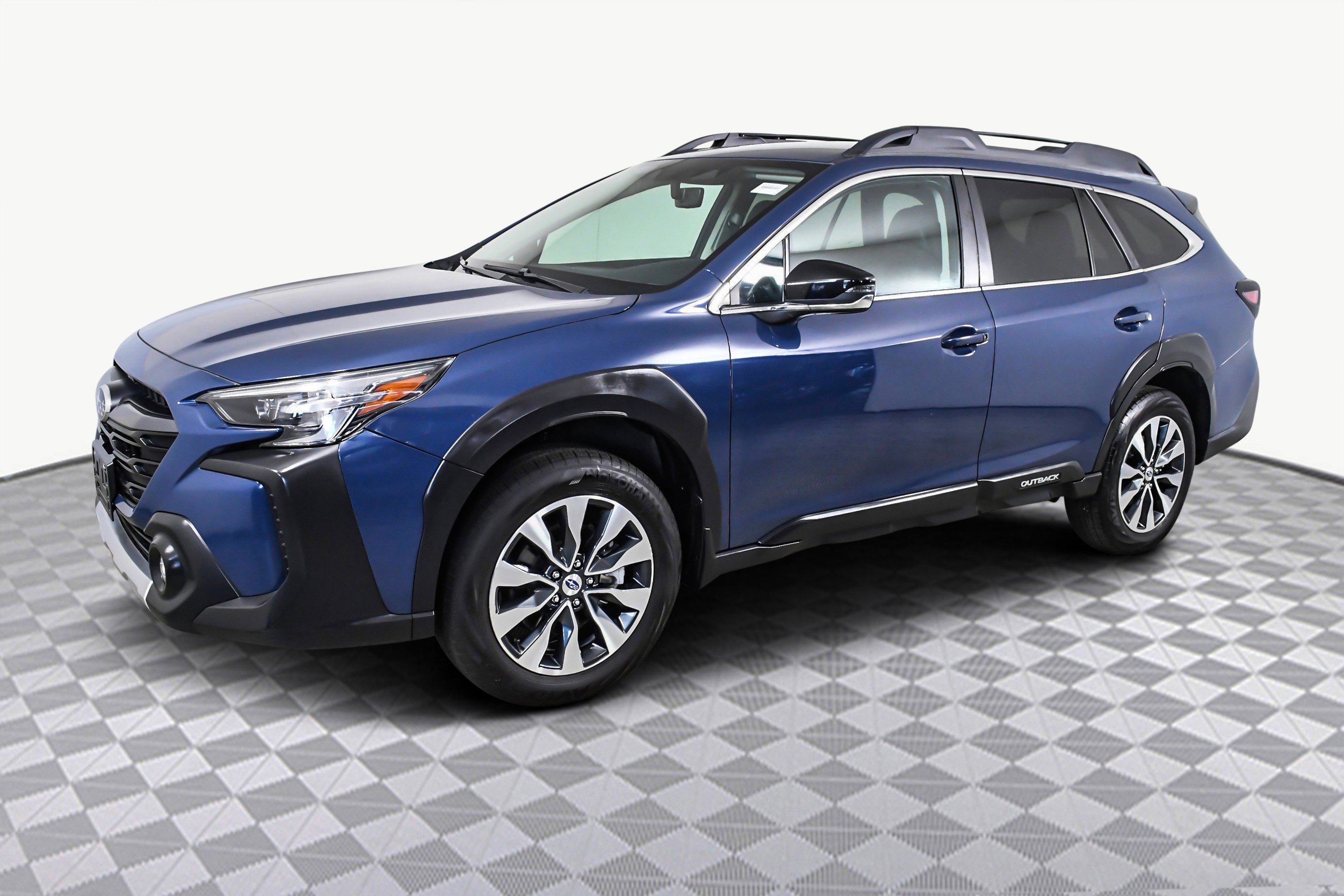 Used 2024 Subaru Outback Limited w/ Popular Package #2 image 4