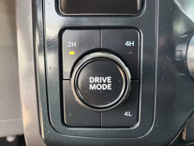 Used 2025 Ford F150 XLT w/ Equipment Group 301A Standard AWD/4WD image 19