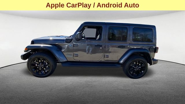 Used 2025 Jeep Wrangler Unlimited Sahara AWD/4WD image 5