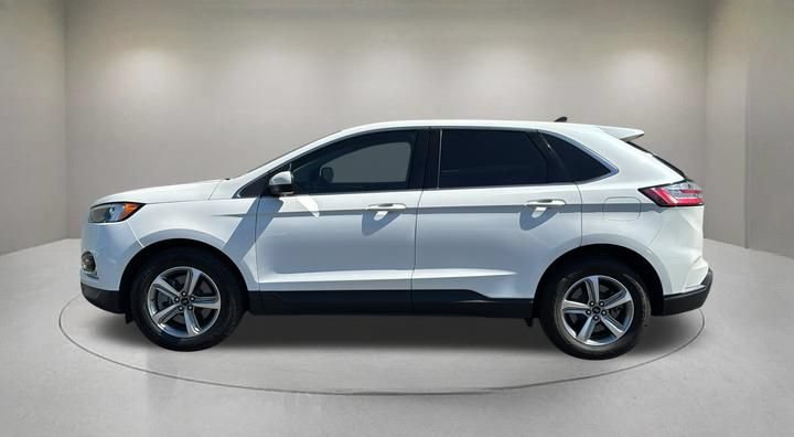 Certified 2024 Ford Edge SEL w/ Convenience Package AWD/4WD image 5