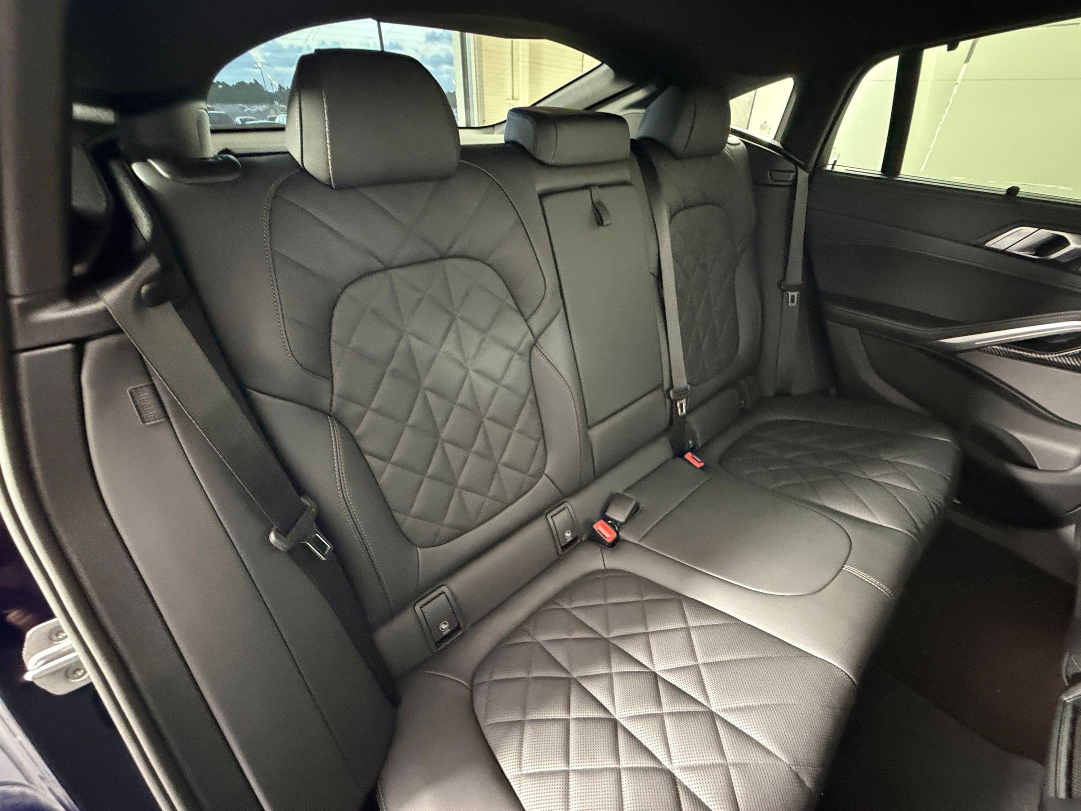 New 2027 BMW X6 M60i AWD/4WD image 33