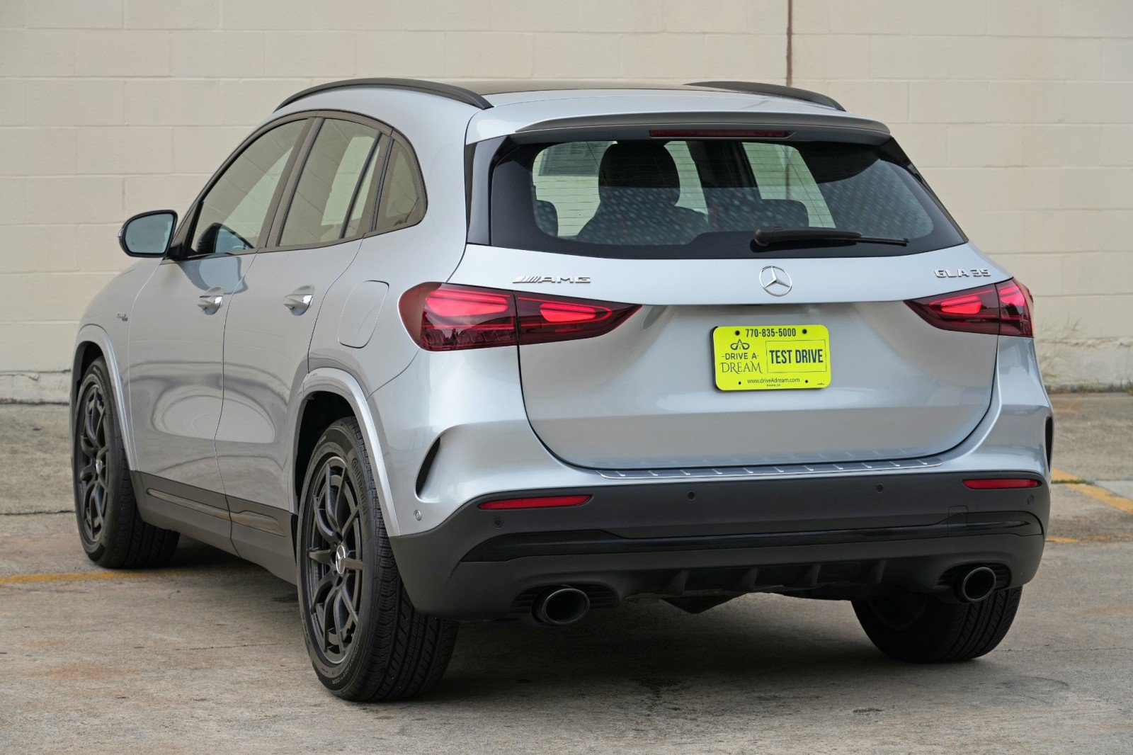 Used 2025 Mercedes-Benz GLA 35 AMG 4MATIC w/ Exclusive Trim Package image 55