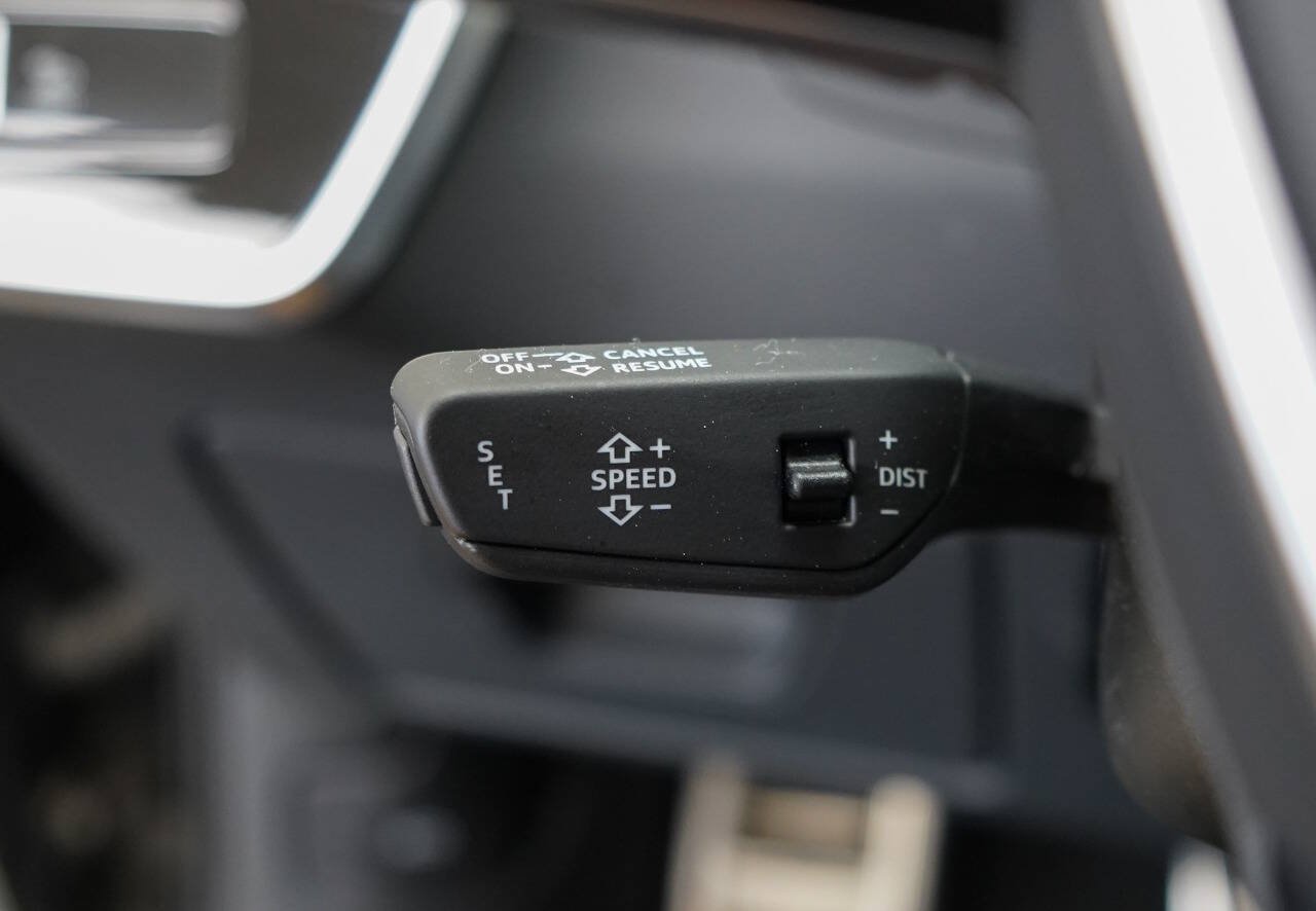 Used 2022 Audi RS 6 AWD/4WD image 52