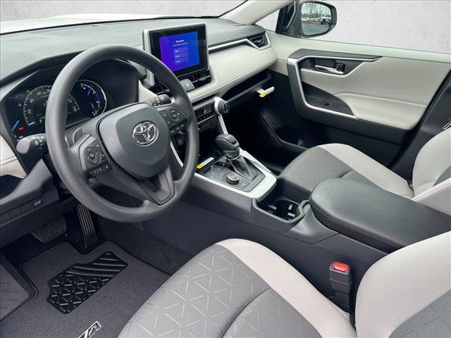 New 2025 Toyota RAV4 XLE video 3