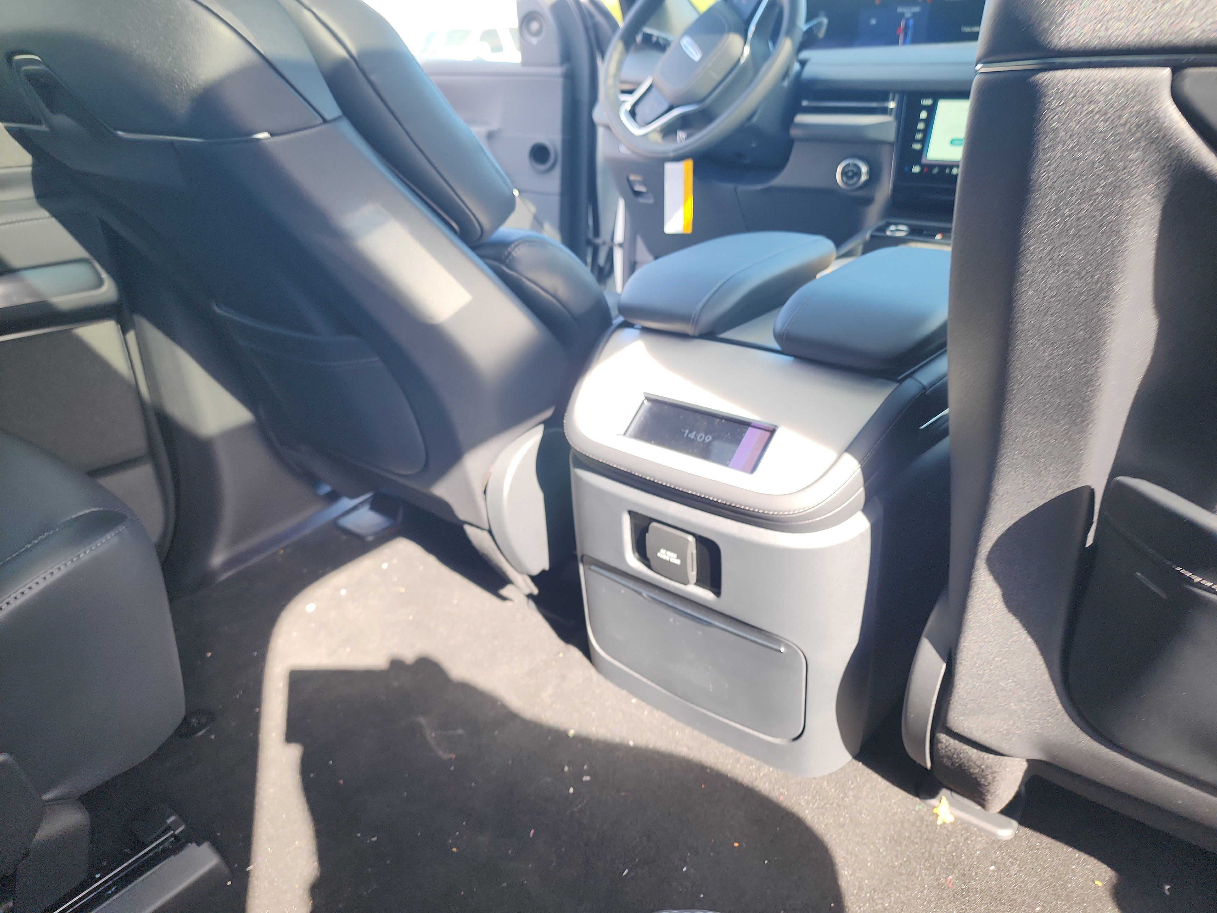 New 2026 Lincoln Navigator L Reserve w/ Jet Appearance Package image 28