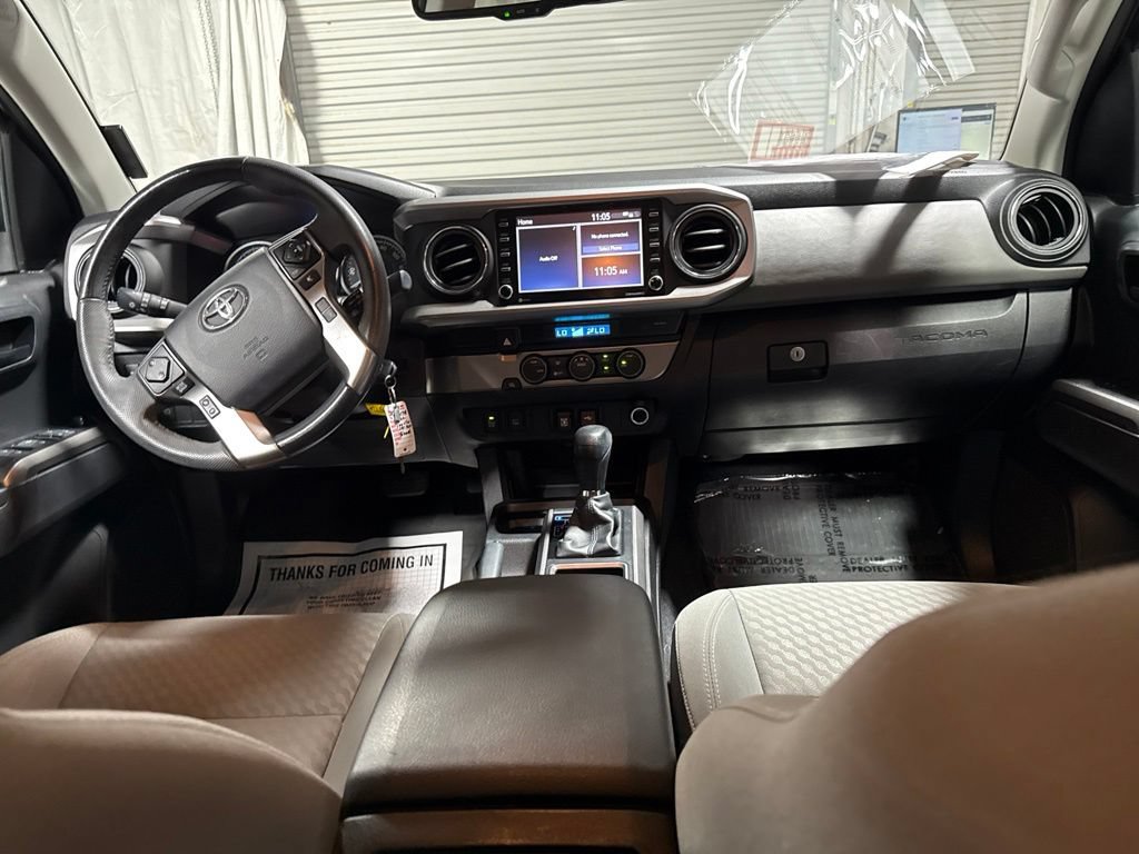 Used 2022 Toyota Tacoma SR5 w/ Technology Package RWD image 14