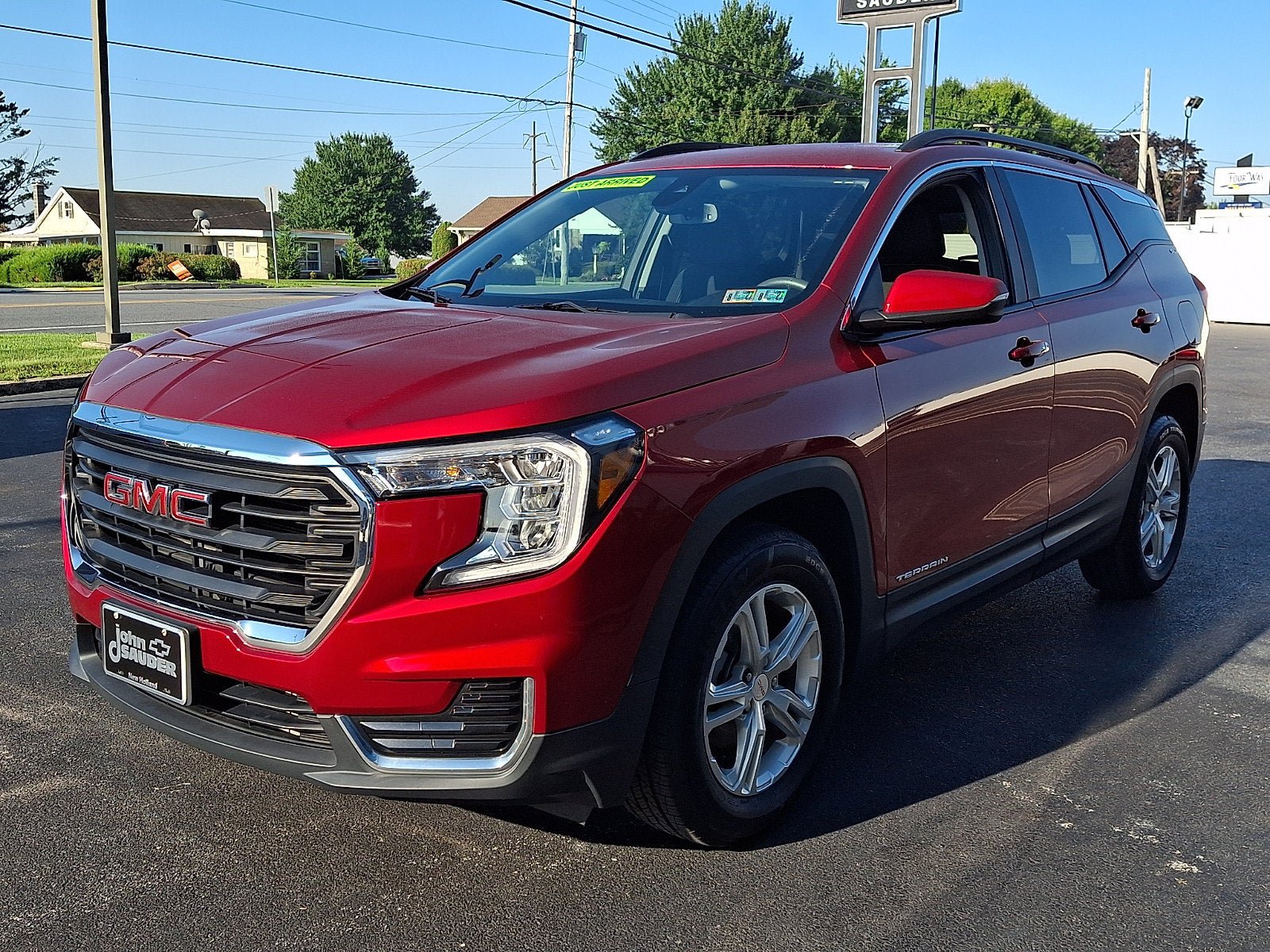Used 2023 GMC Terrain SLE w/ Driver Convenience Package AWD/4WD image 3