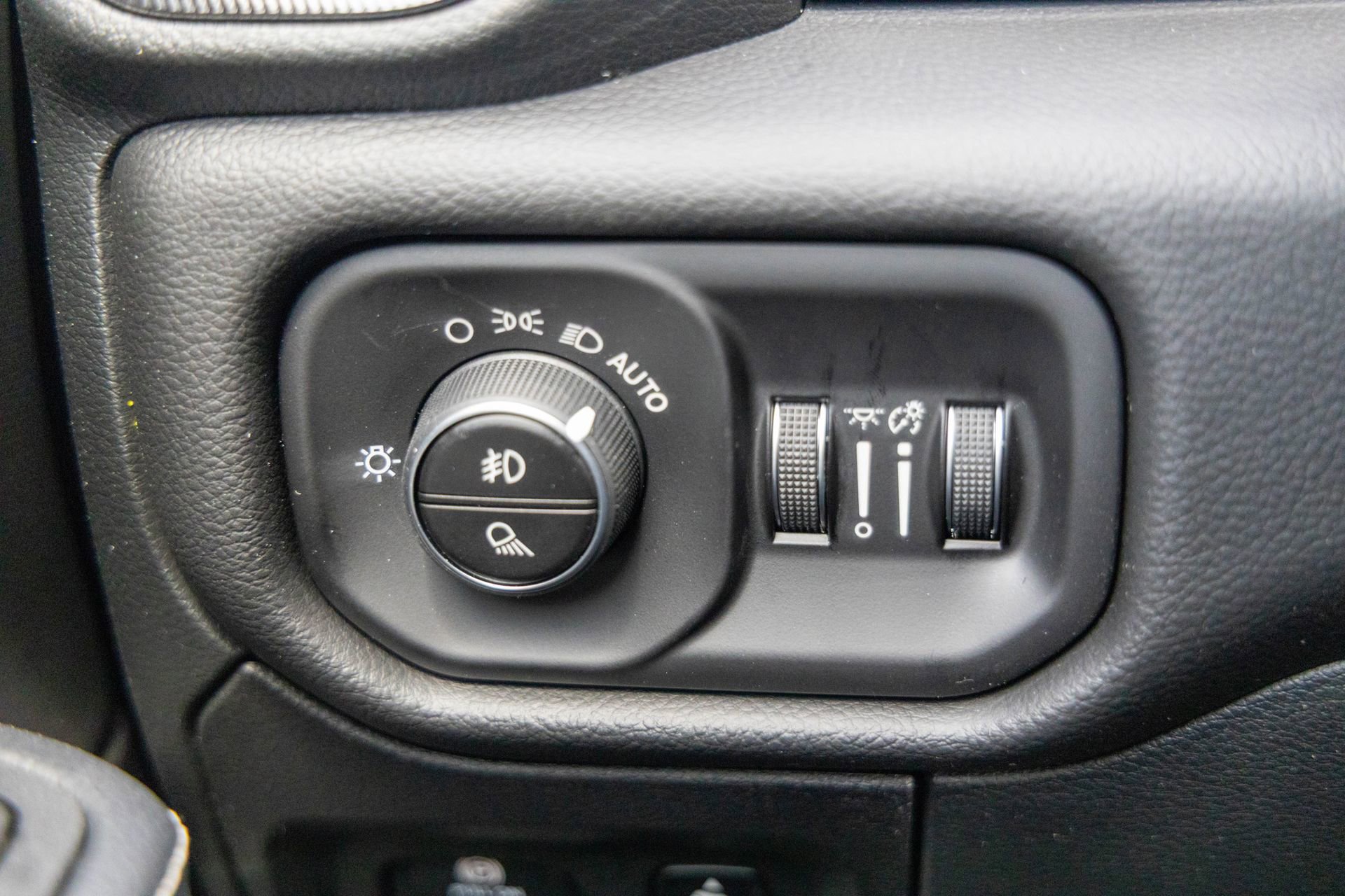 New 2026 RAM 1500 Rebel AWD/4WD image 28